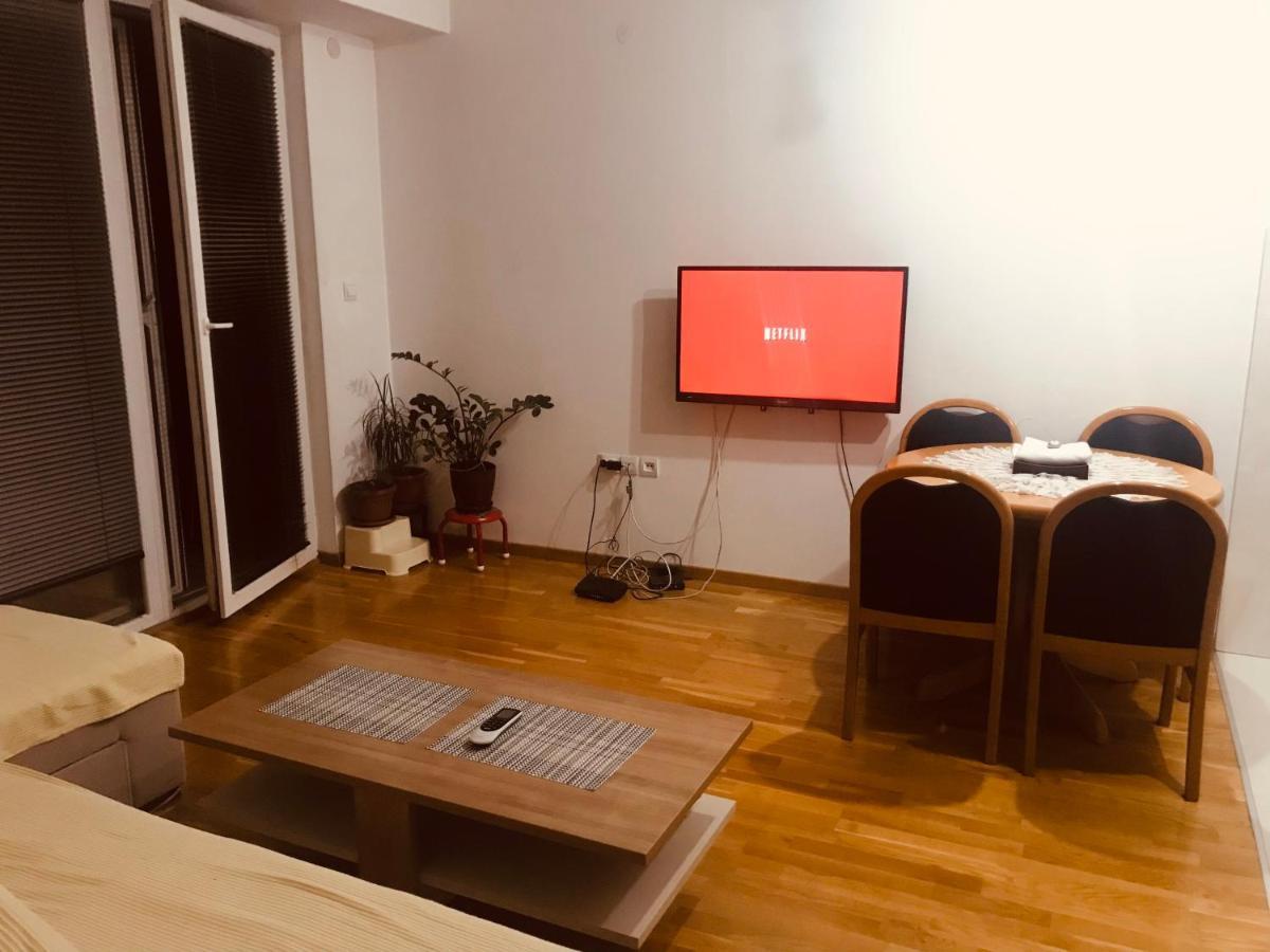 Appartamento Bisera Skopje Esterno foto